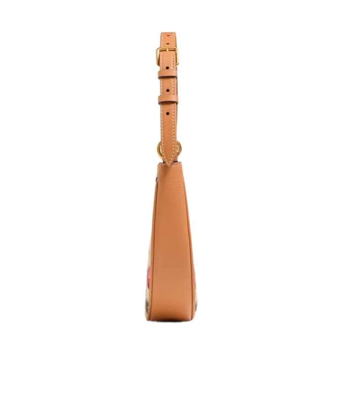 Valentino Vlogo Plaque Zip-Up Tote Bag