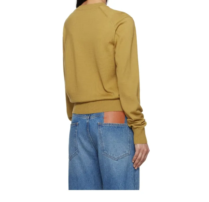 Round-Neck And Long-Sleeved Sweater