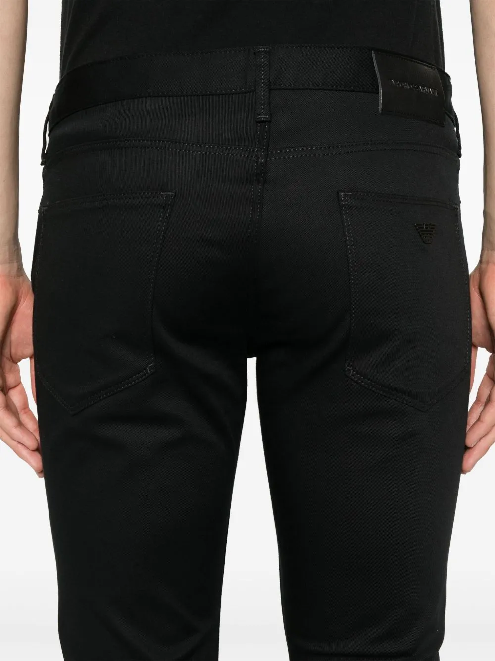 Logo-Plaque Slim-Fit Jeans