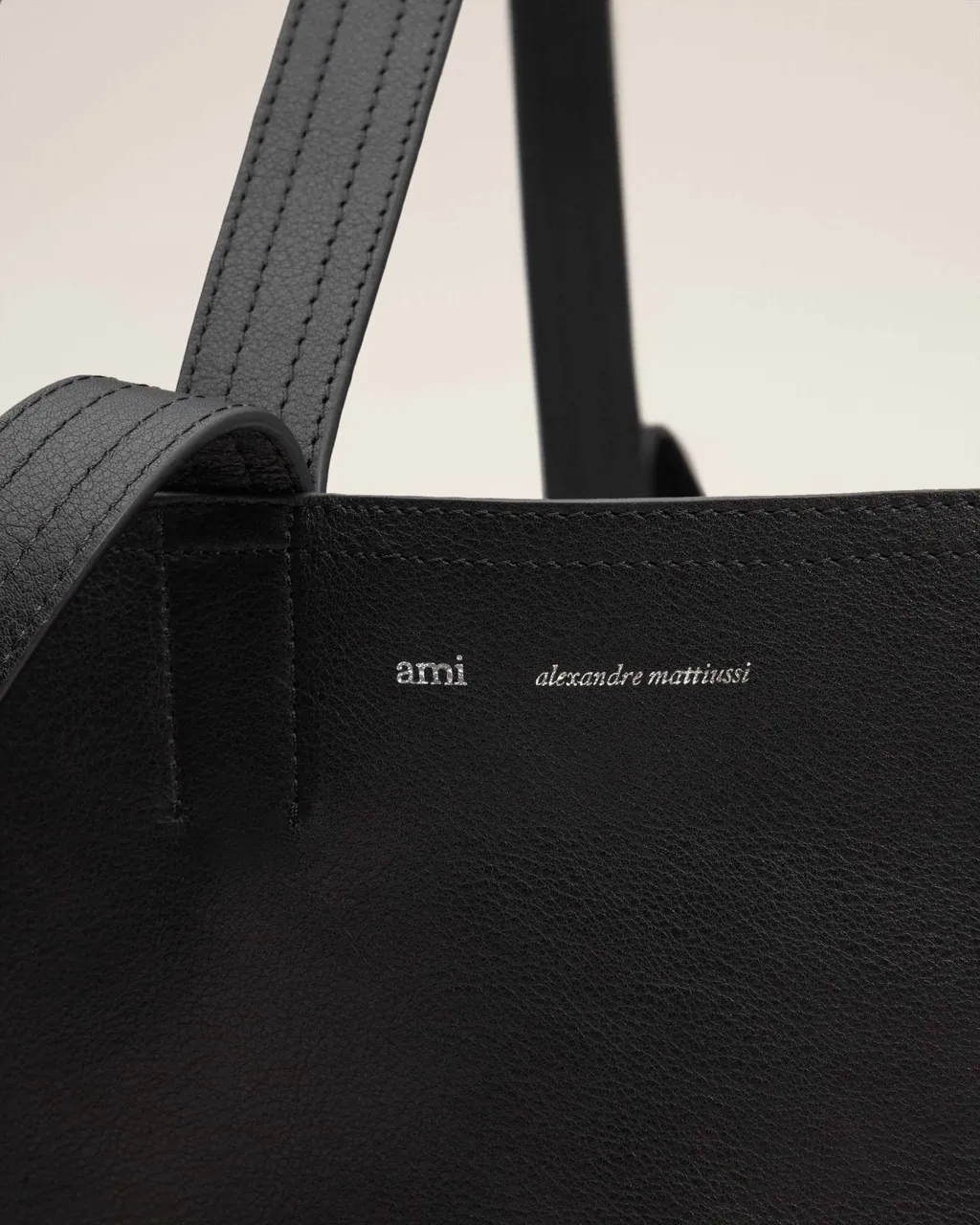 Ami Midi Maxi Tote Bag