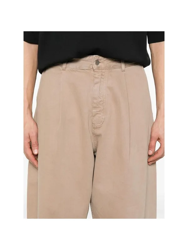 Belt-Loop Jeans