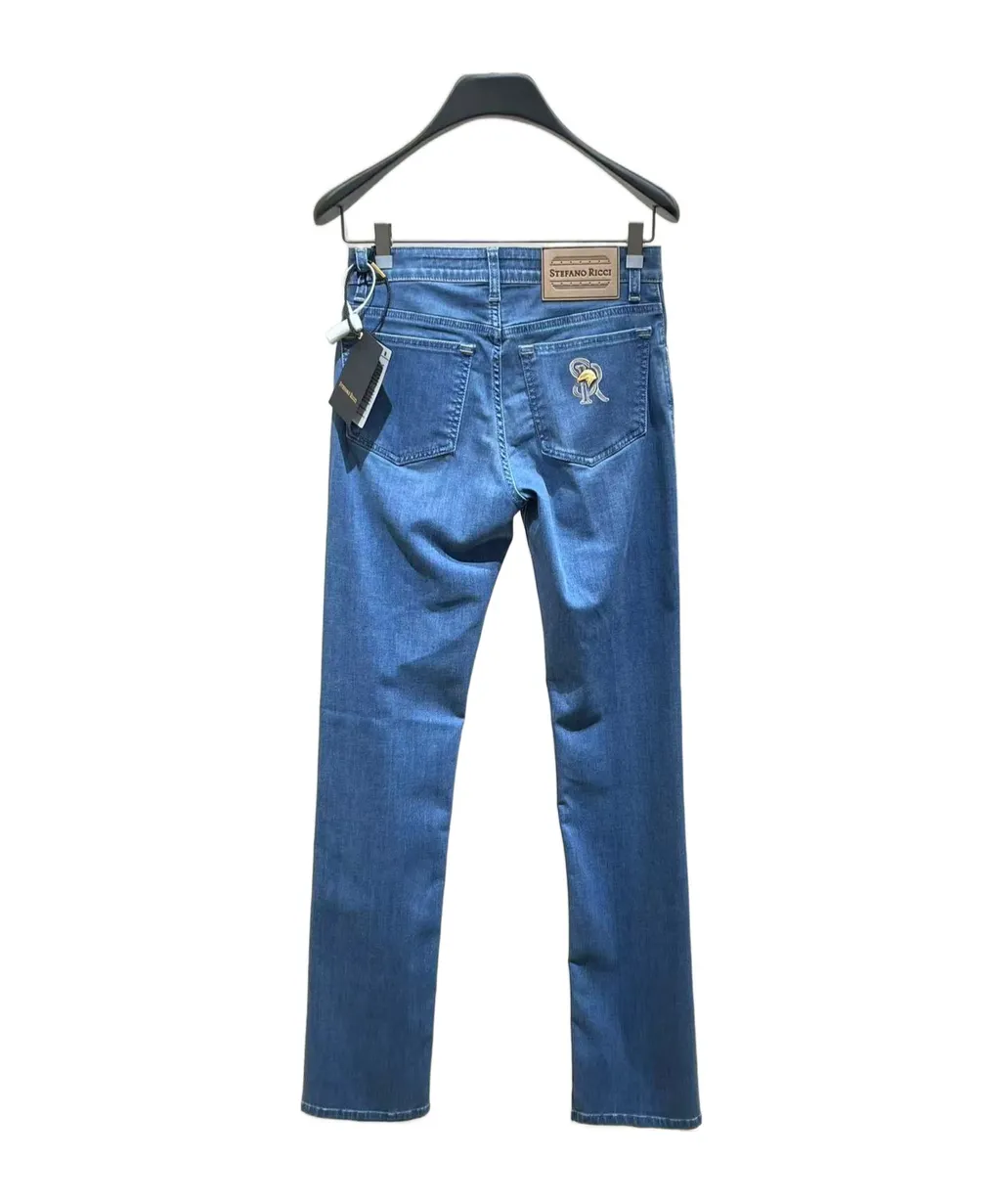 Belt-Loop Jeans