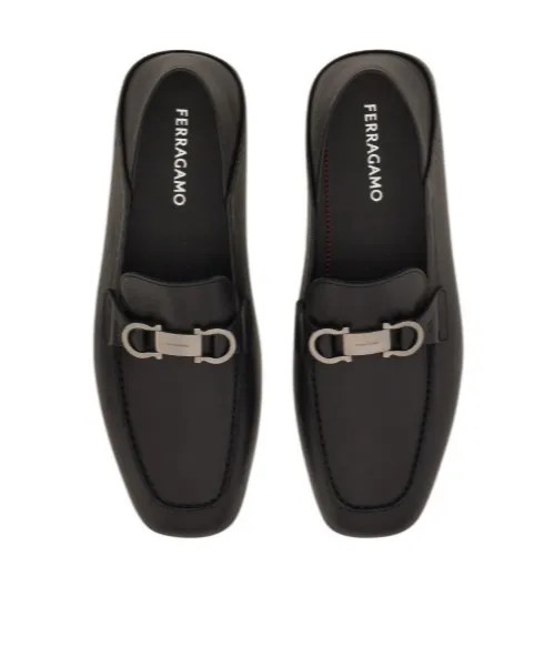 Gancini-Plaque Leather Loafers