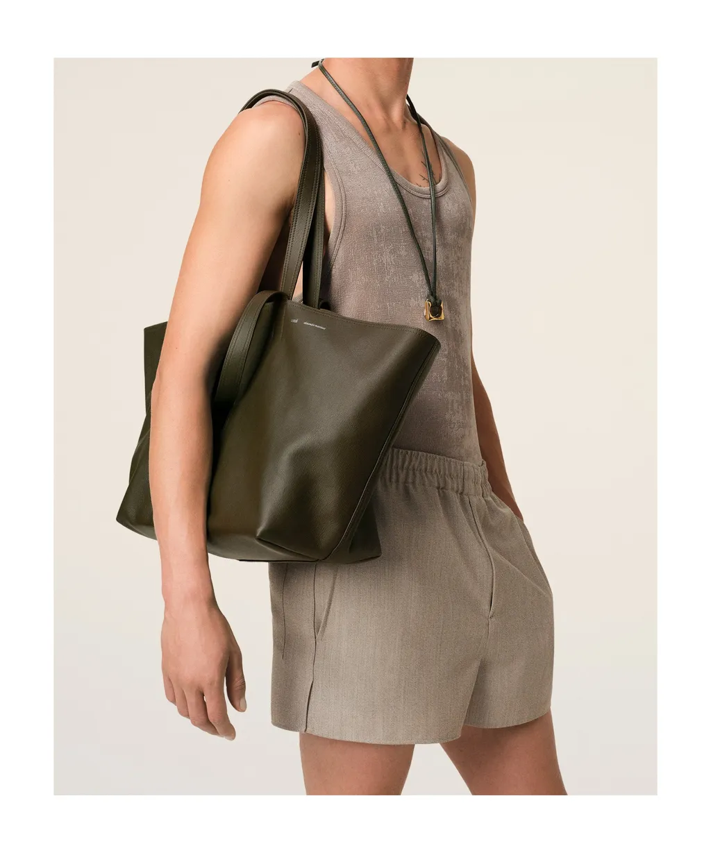 Ami Midi Tote Bag