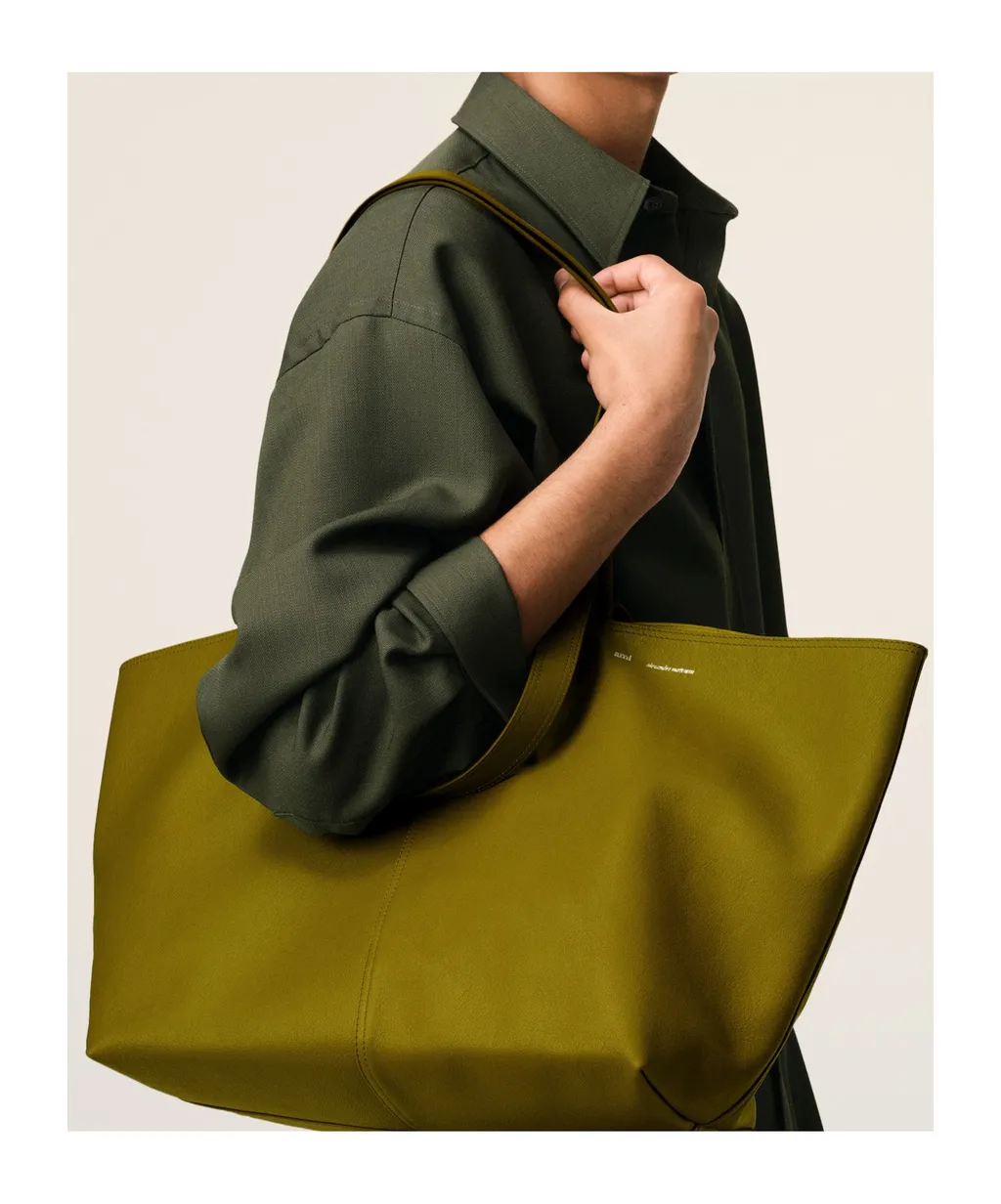 Medium One-Shoulder Handbag