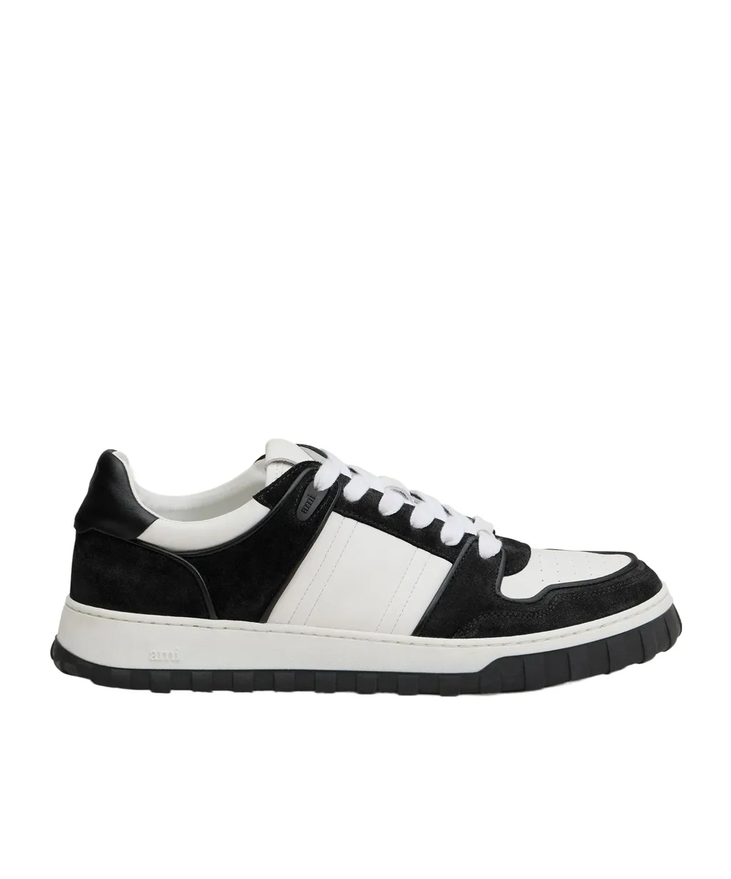 Ami Logo Embossed Low-Top Sneakers