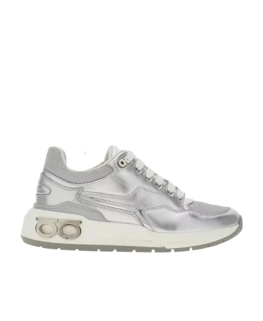 Logo Sneakers