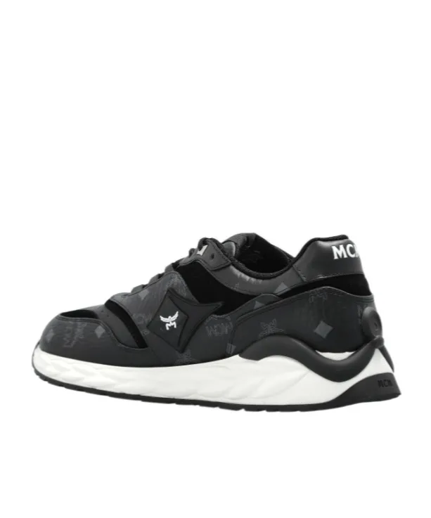 Round-Head Sneakers