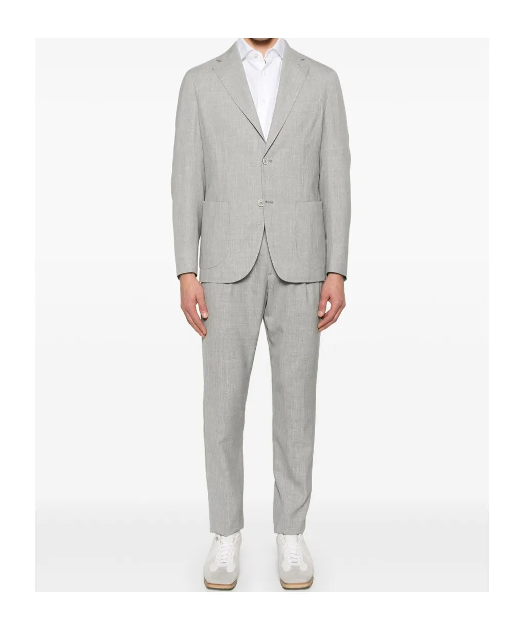 Long-Sleeved Suit