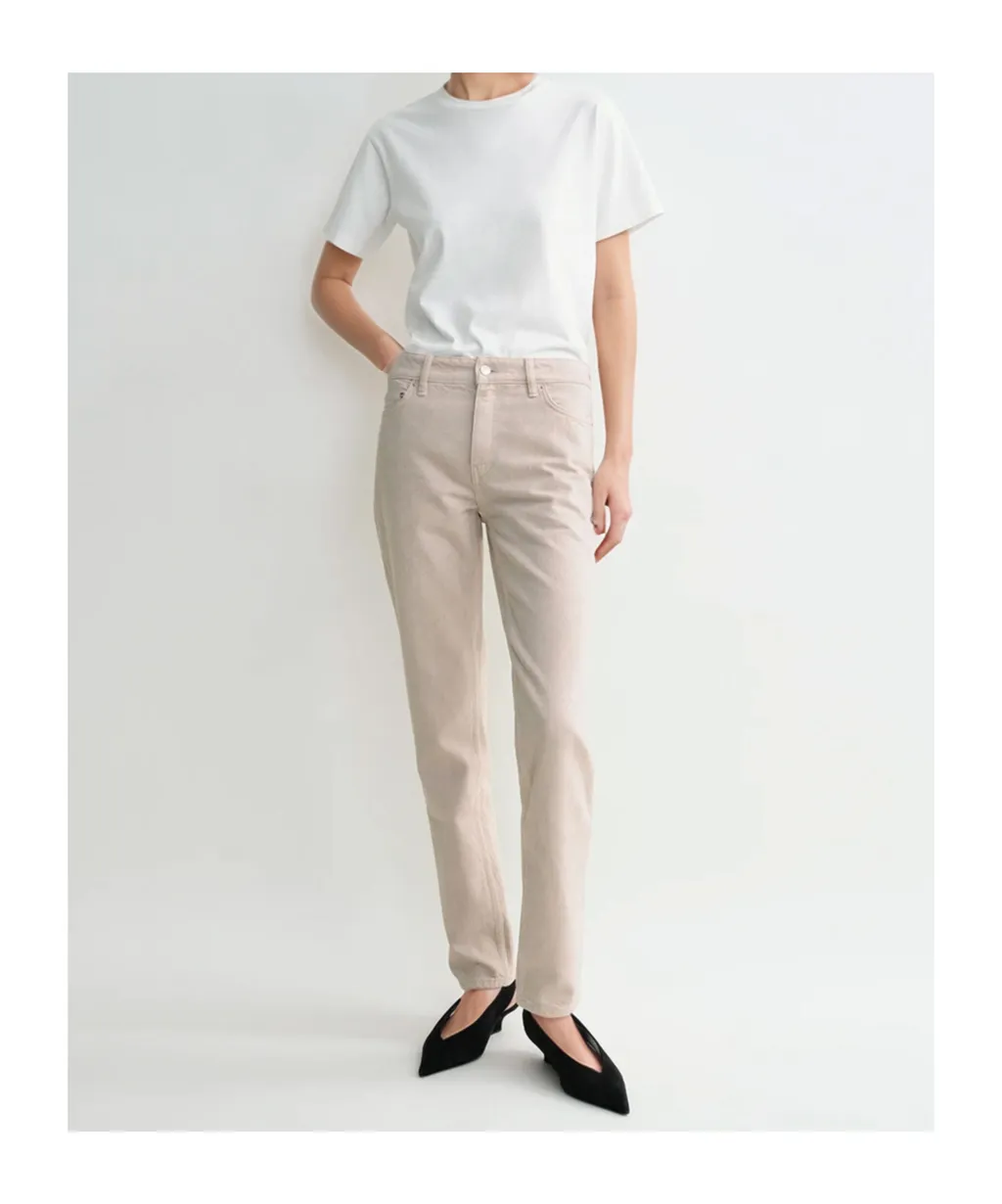 Belt-Loop Jeans