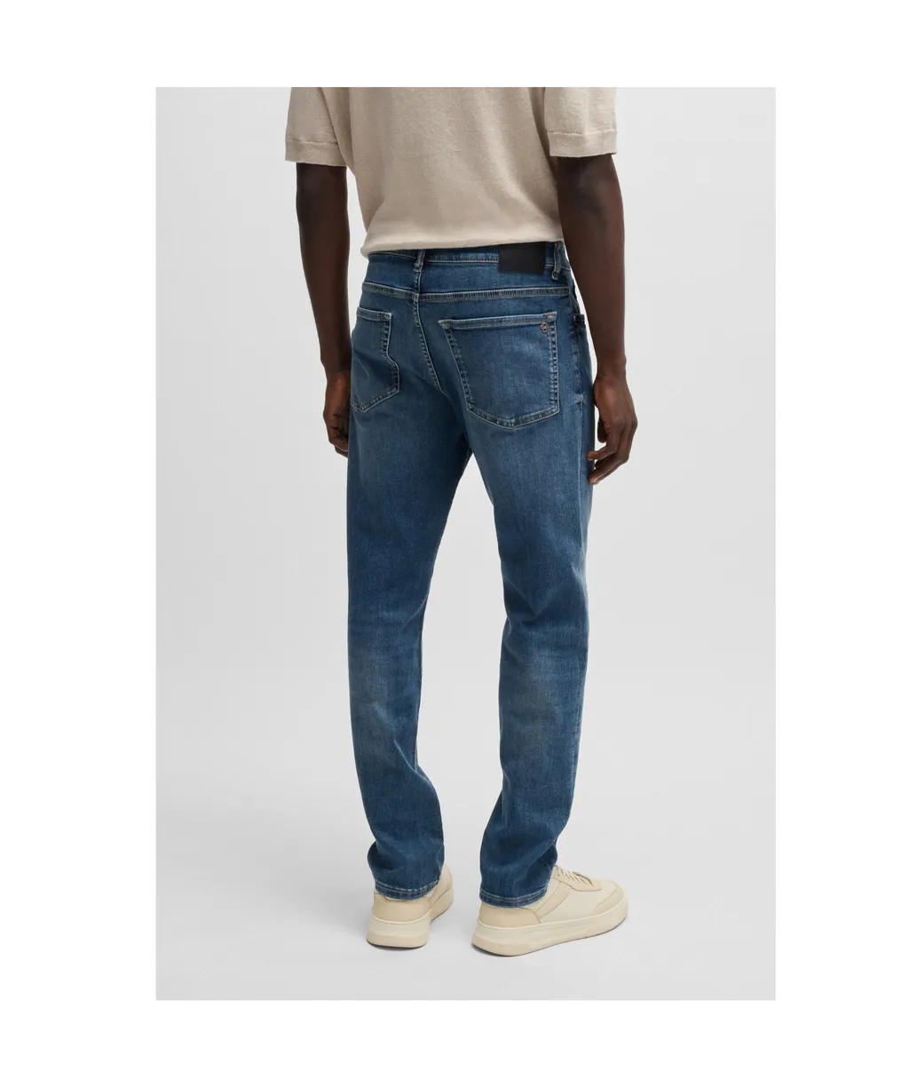 Belt-Loop Jeans