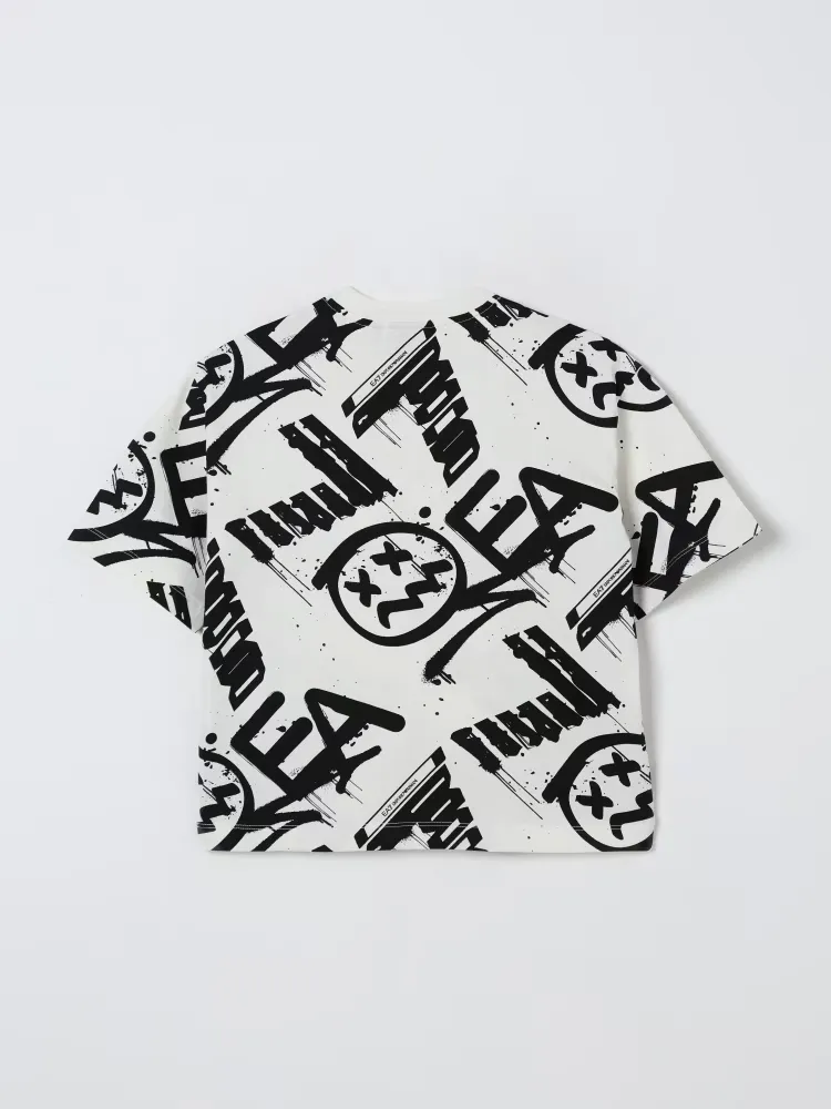 Short-Sleeved T-Shirt