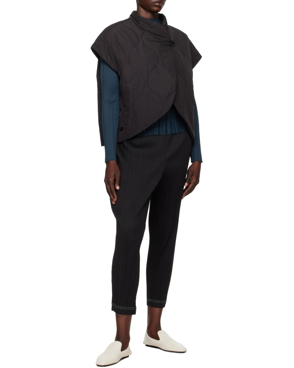 Pleated Cropped Trousers