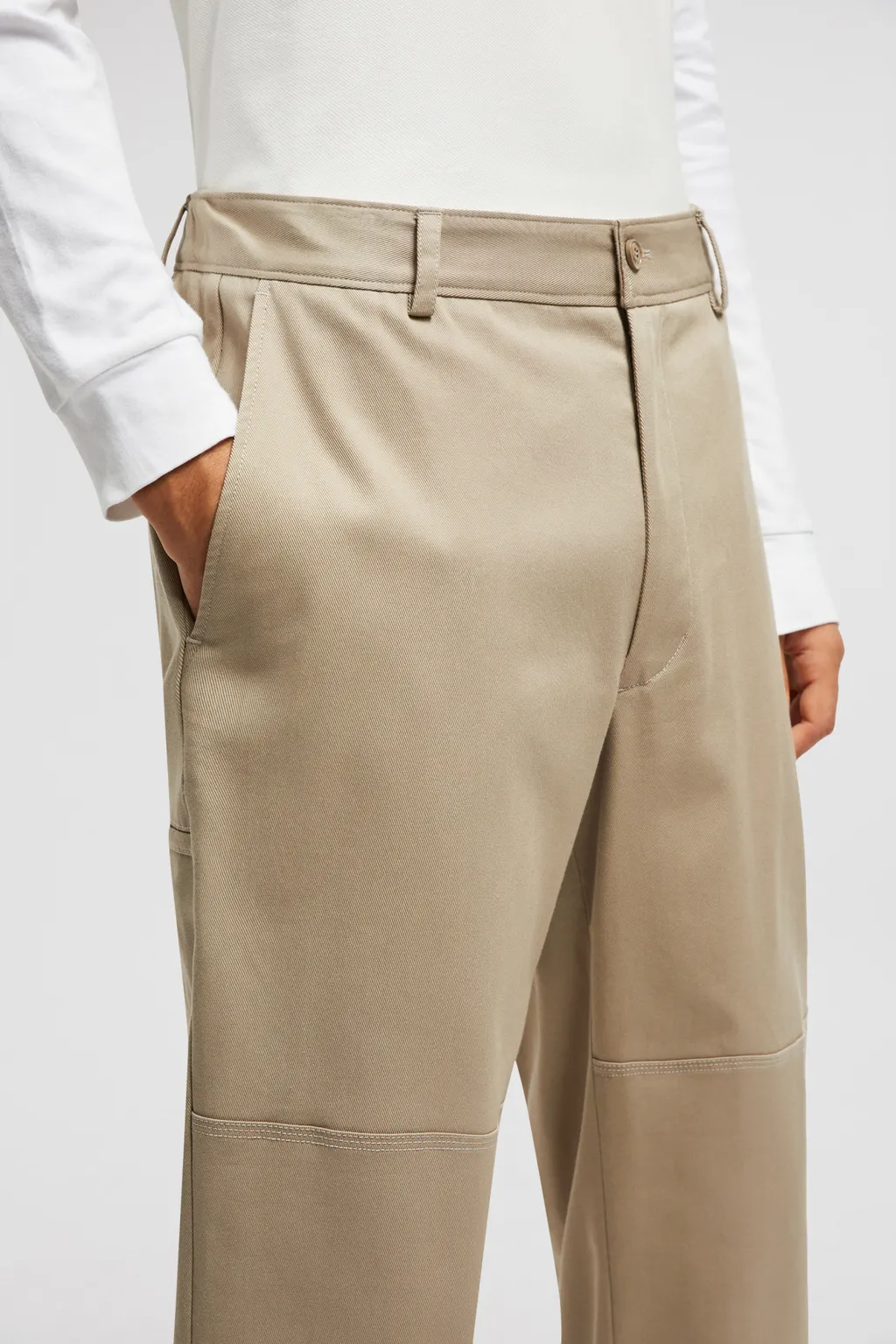 Moncler Logo Patch Straight-Leg Pants