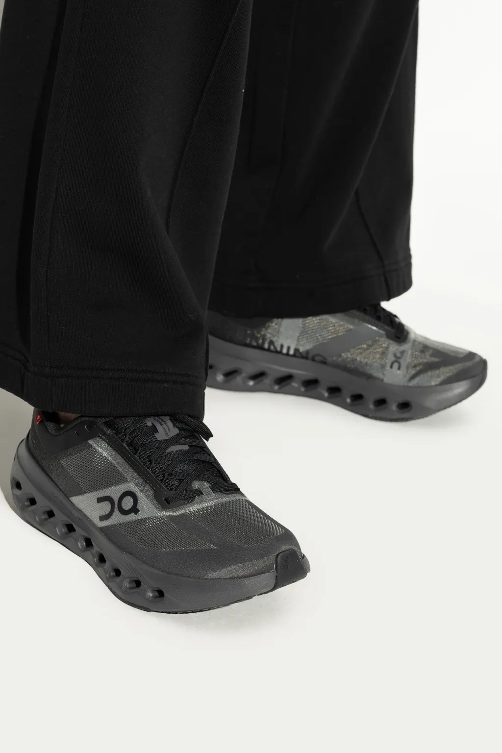 On Running Cloudsurfer Next Sneakers