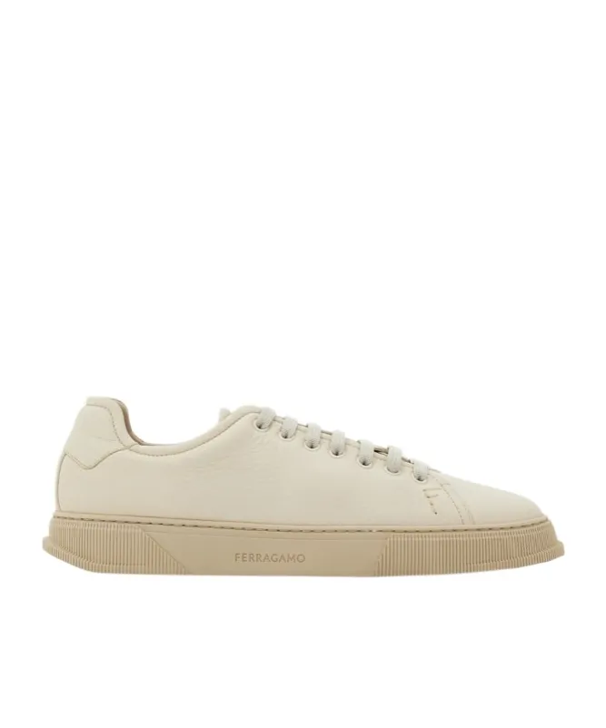 Low-Top Trainers