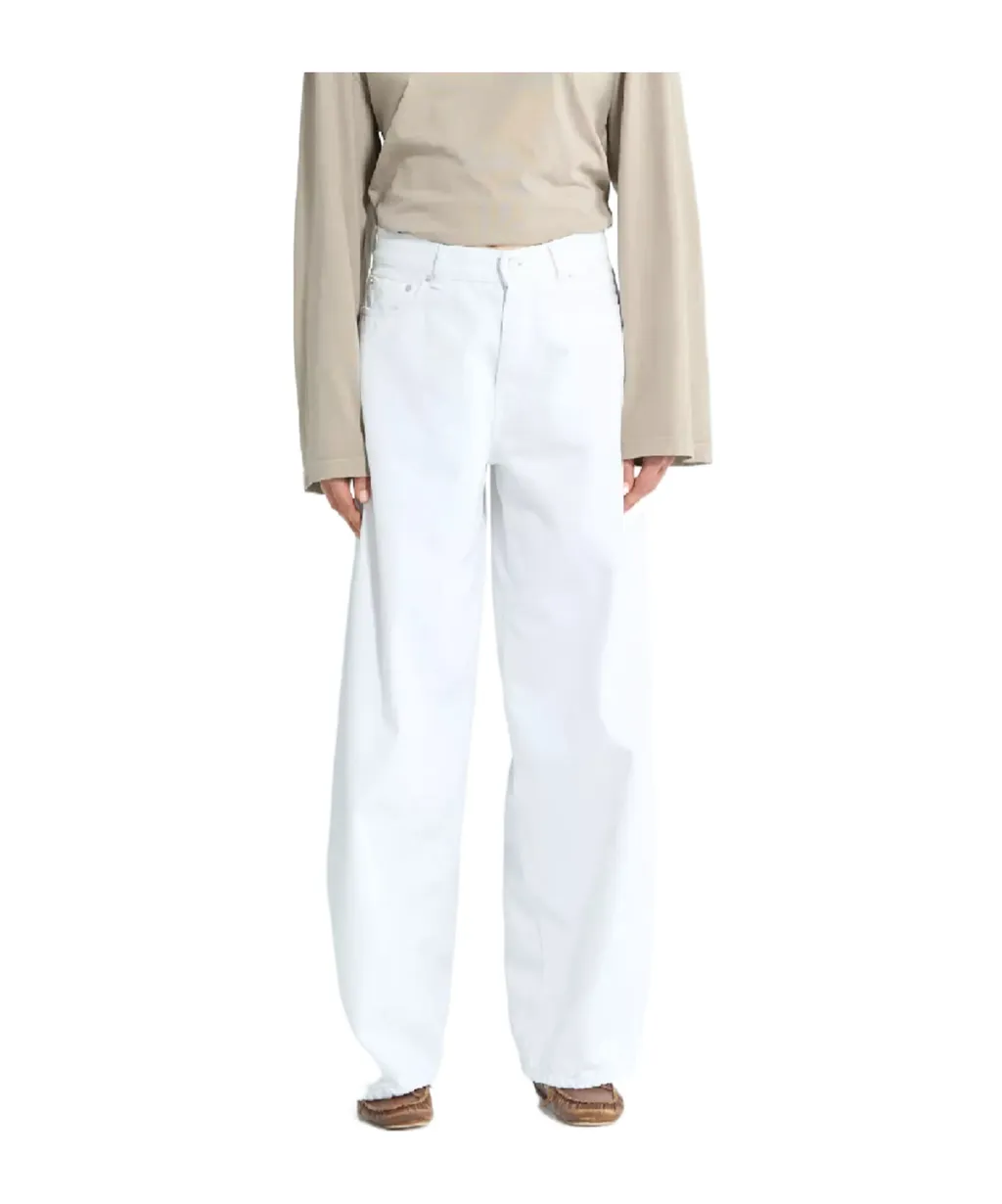 Belt-Loop Jeans