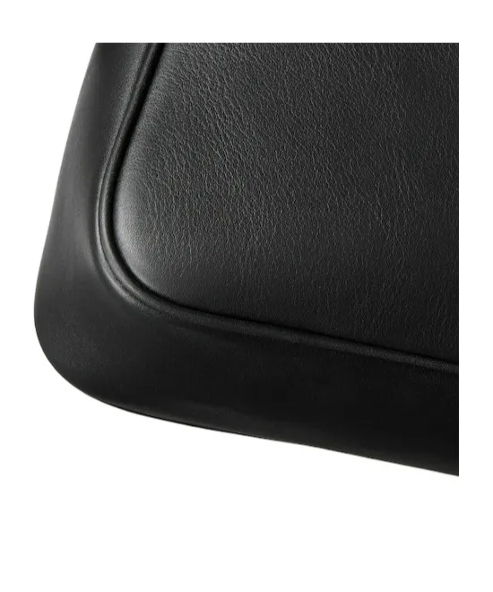 Gucci Gg Emblem Medium Shoulder Bag