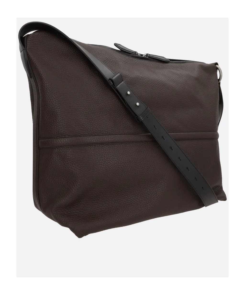 Holdall Shoulder Bag In Grainy Leather