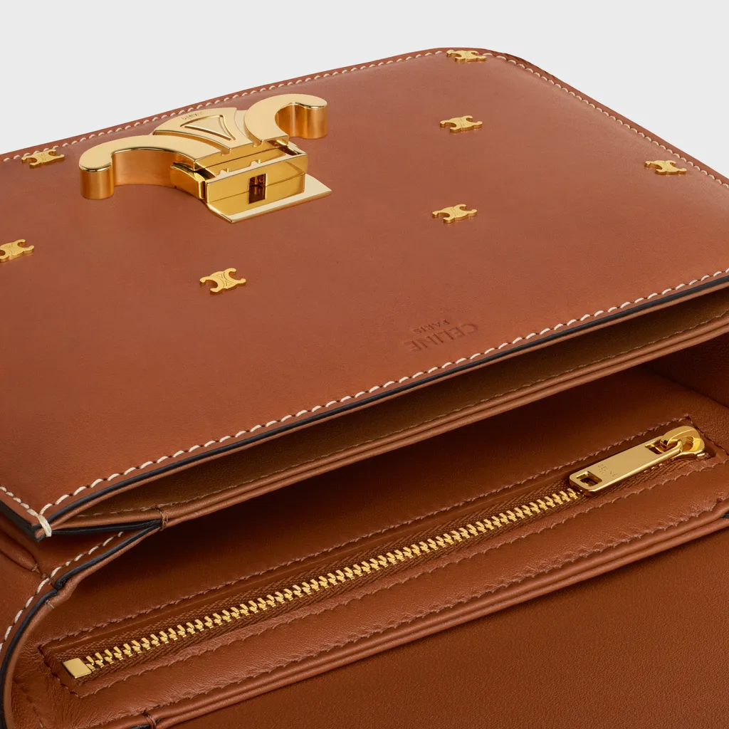 Teen Triomphe Bag In Natural Calfskin With Triomphe Studs