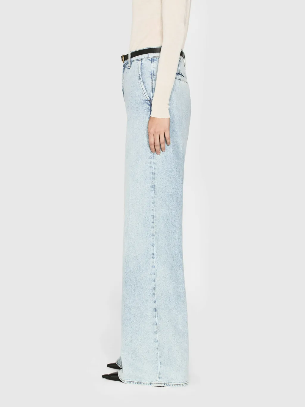 Wide-Leg Jeans