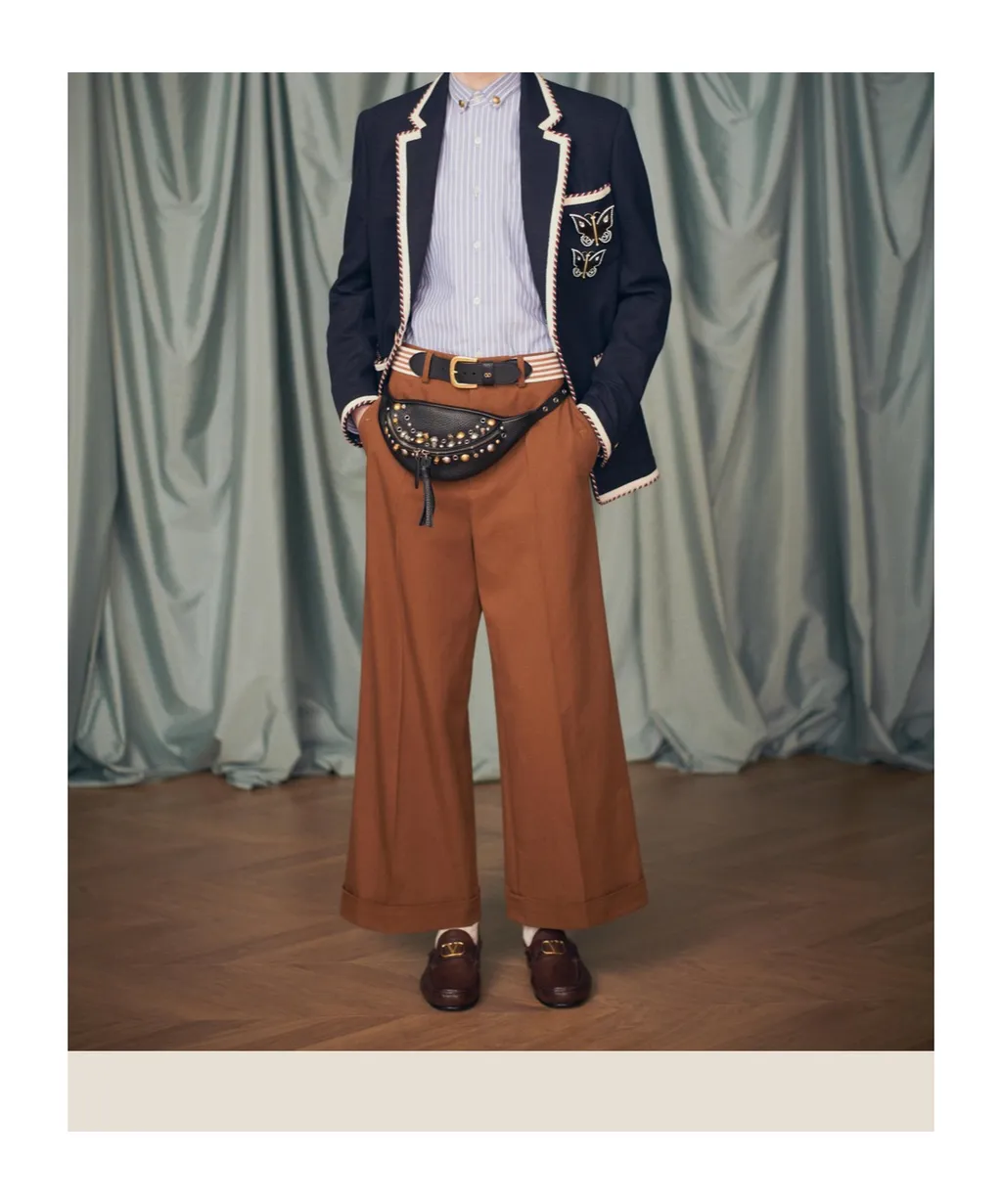 Valentino Vlogo Signature Slip-On Loafers