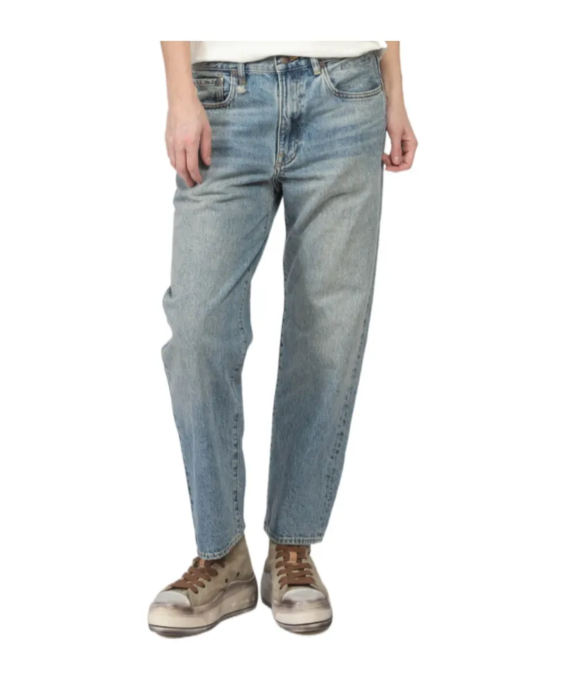 Belt-Loop Jeans