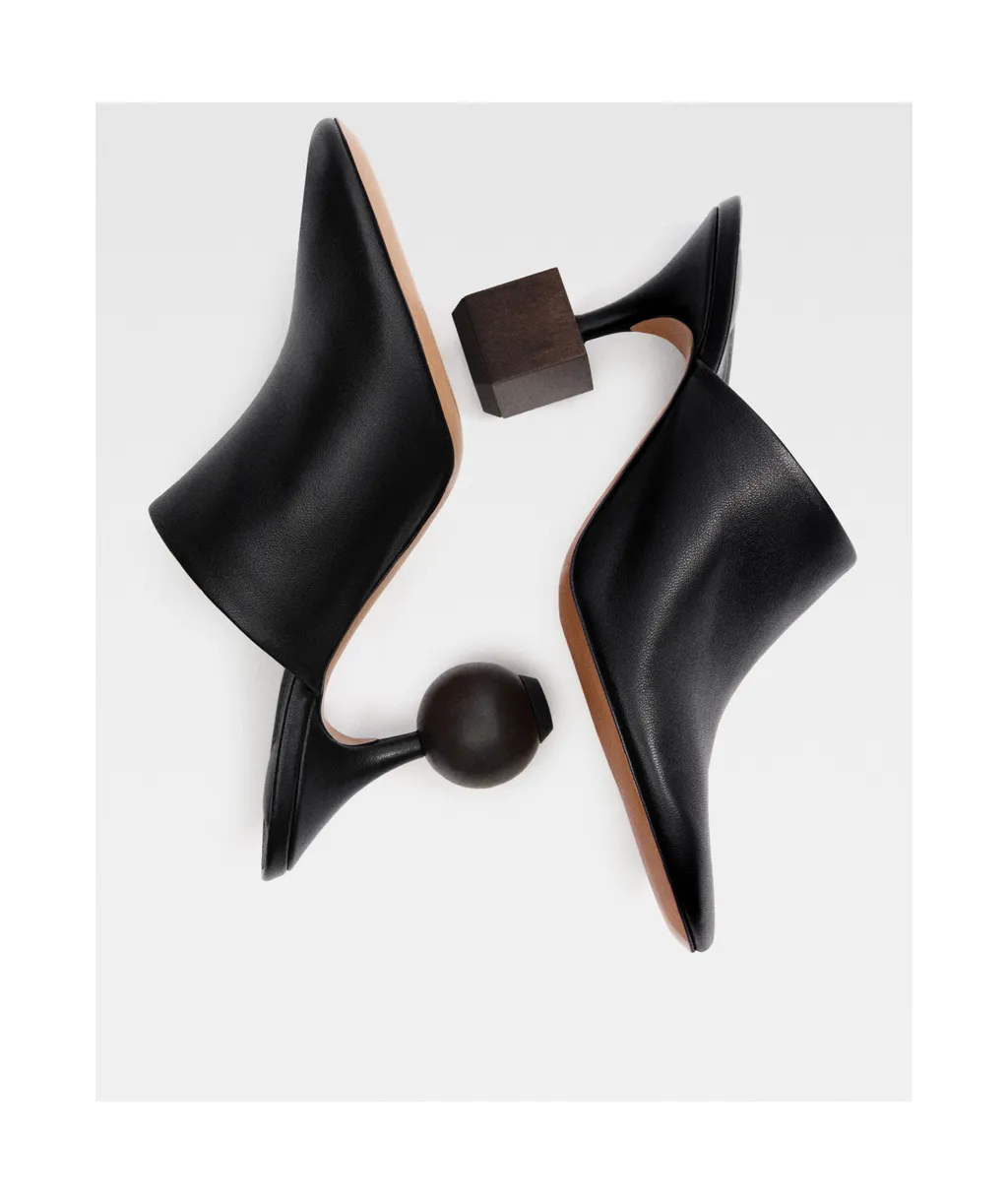 Jacquemus The Bisou Slip-On Mules