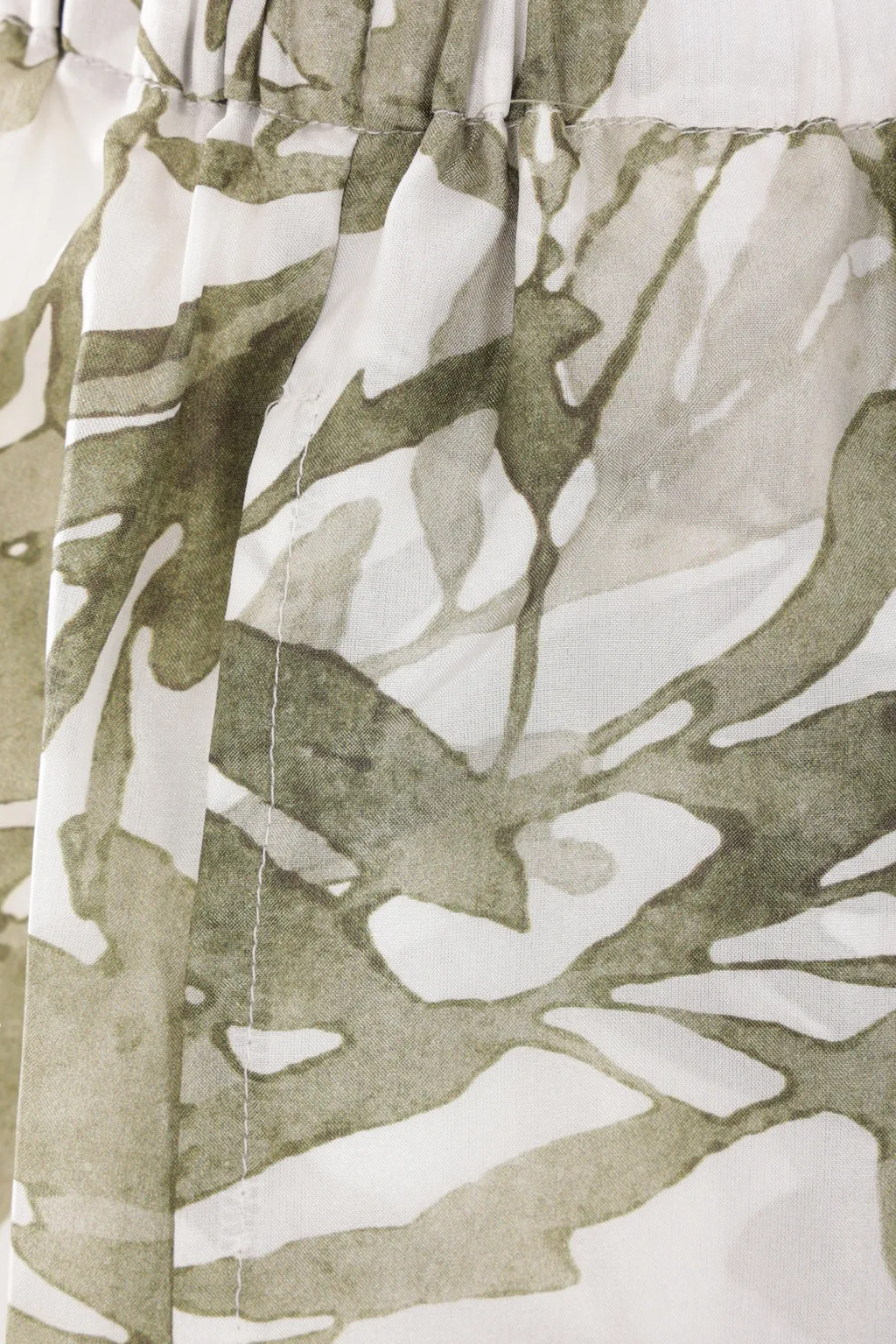 Brunello Cucinelli Herbarium Printed Shorts