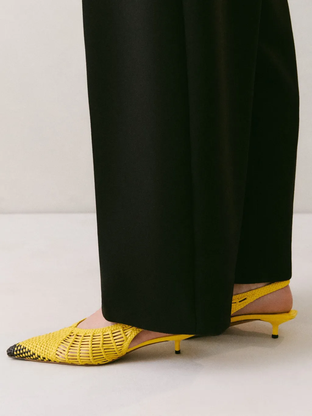 Jacquemus The Low Cubisto Banane Sling-Backs