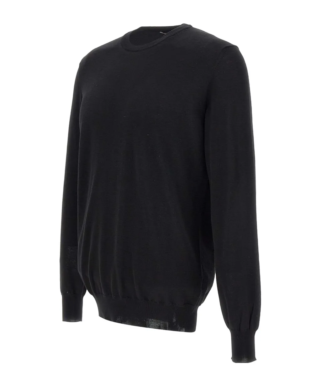 Long-Sleeved Knitwear
