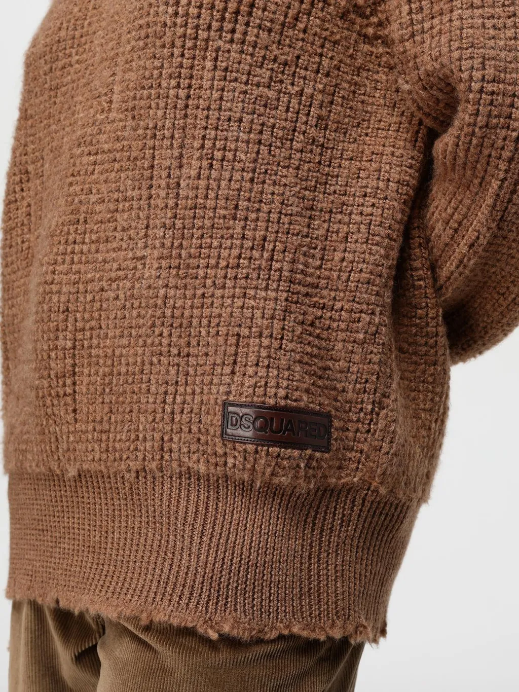 Long-Sleeved Crew Neck Sweater