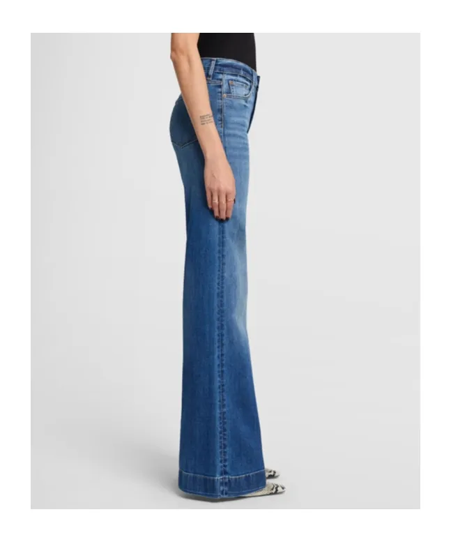 Belt-Loop Jeans