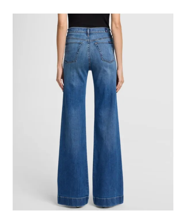 Belt-Loop Jeans