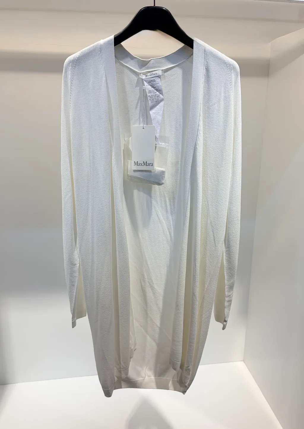 Long-Sleeved Knitwear
