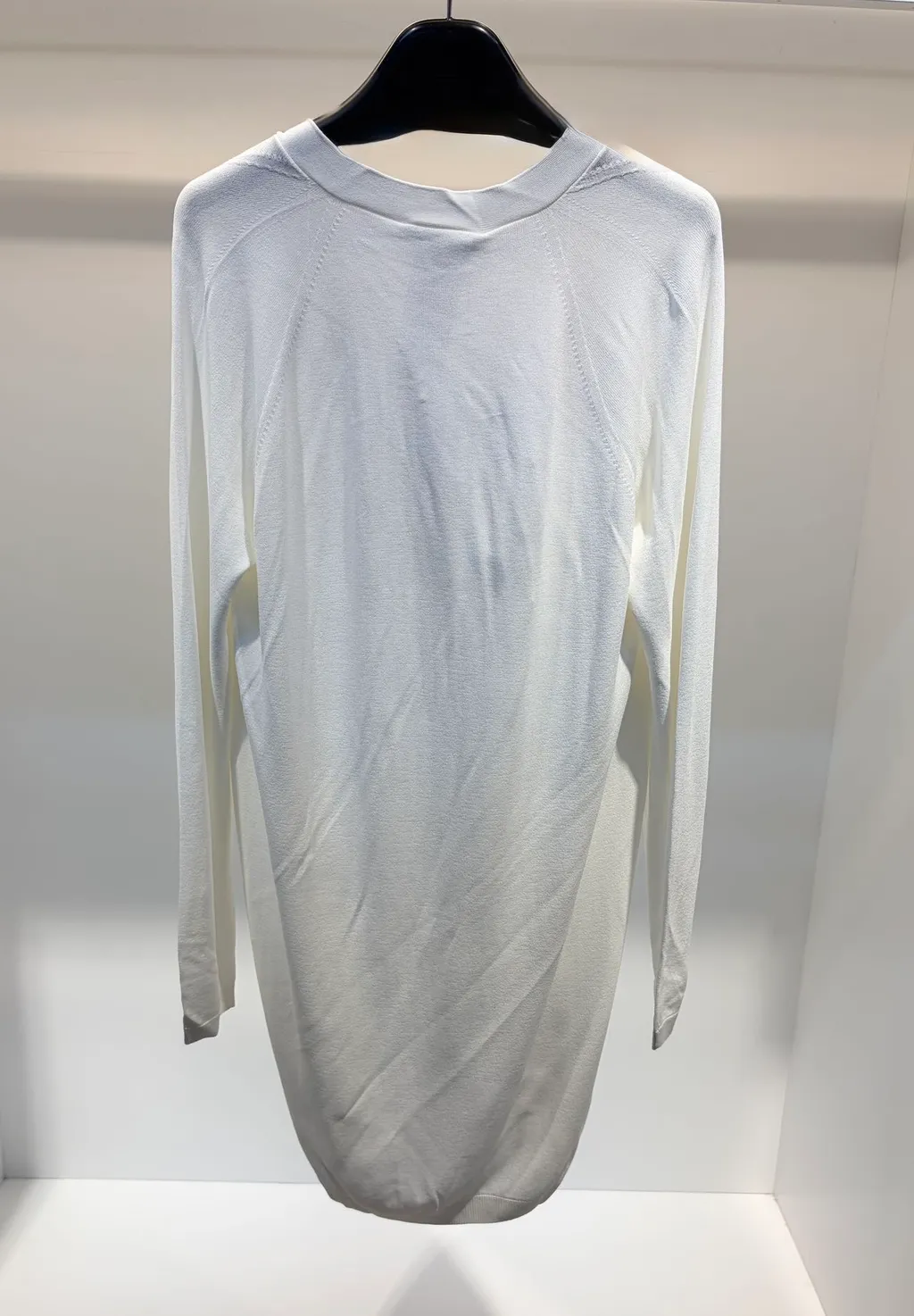 Long-Sleeved Knitwear