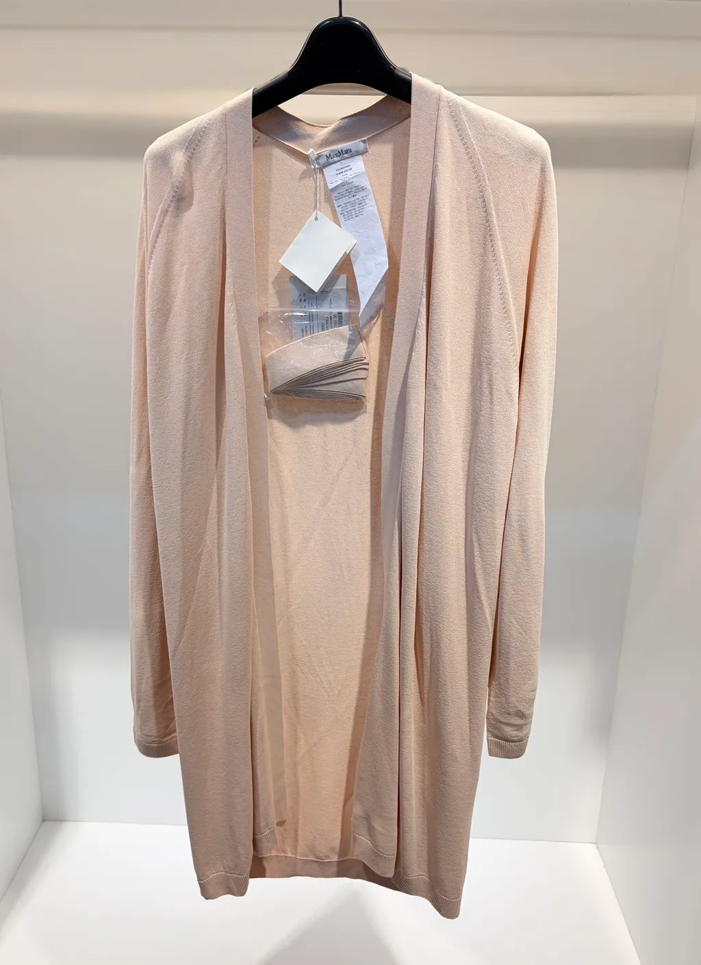 Long-Sleeved Knitwear