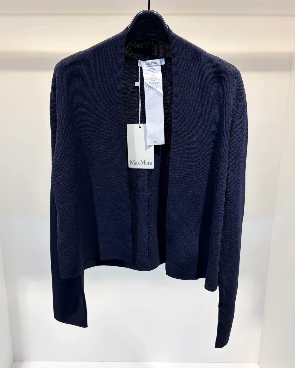 Long-Sleeved Knitwear