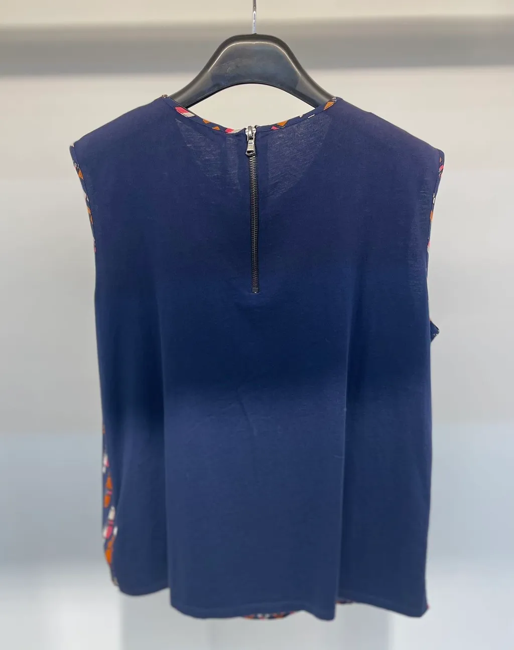 Sleeveless T-Shirt