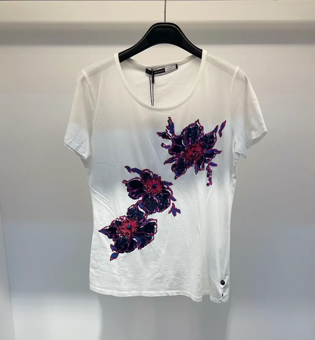 Short-Sleeved T-Shirt