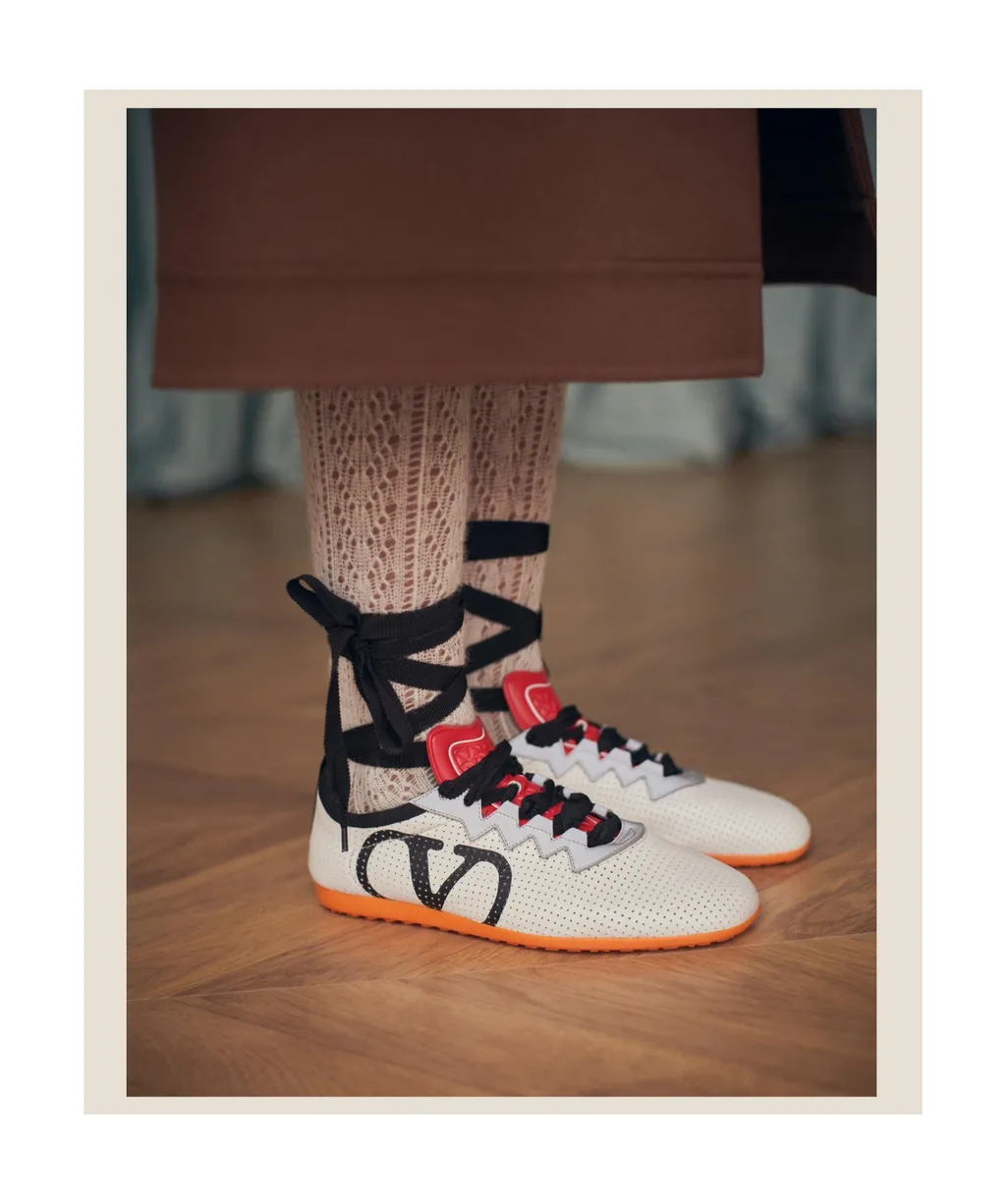Valentino Garavani Logo Printed Lace-Up Sneakers