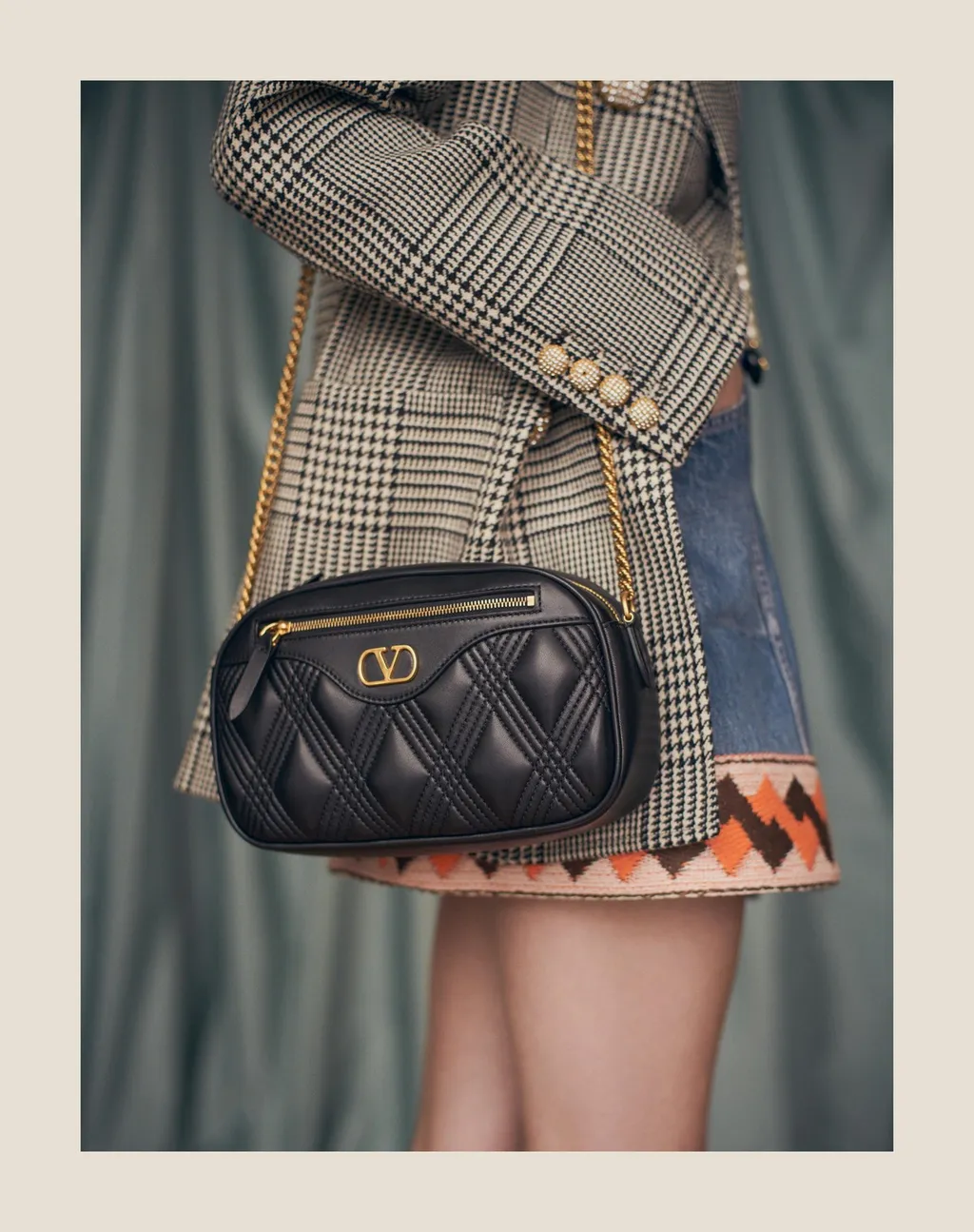 Valentino Quiltie 67 Zip-Up Medium Shoulder Bag