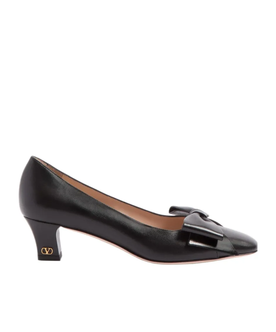 Valentino Bowow Logo Plaque Pumps