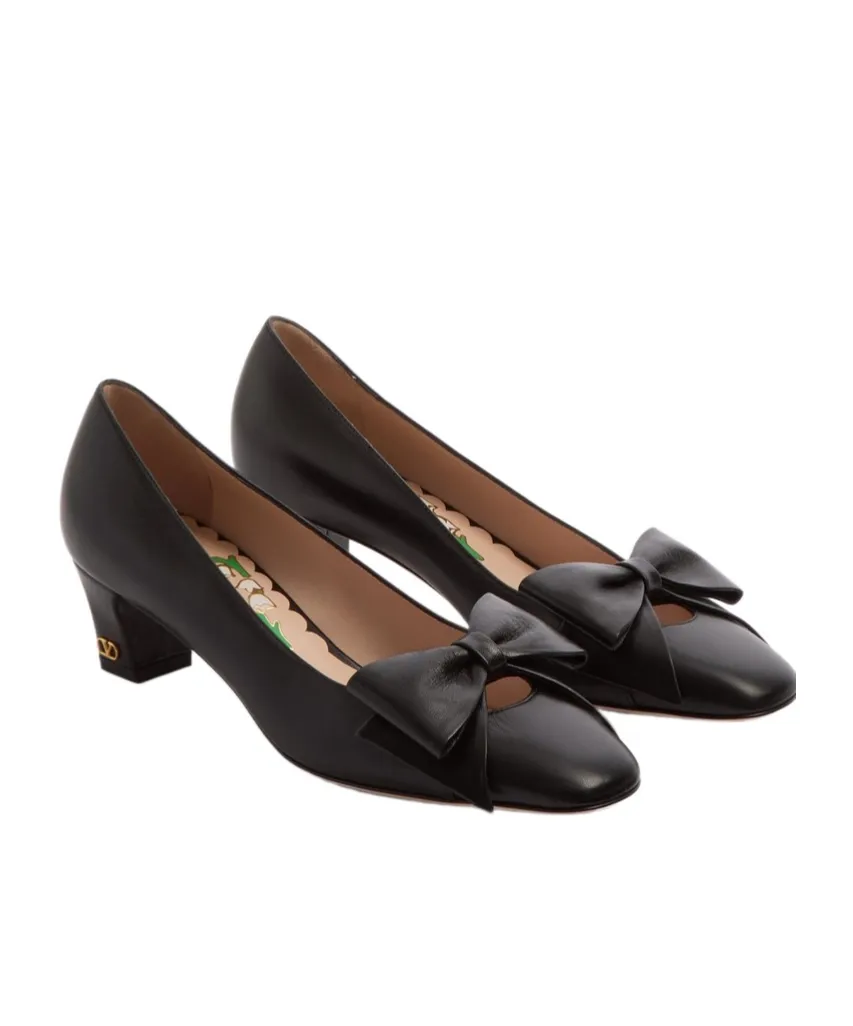 Valentino Bowow Logo Plaque Pumps