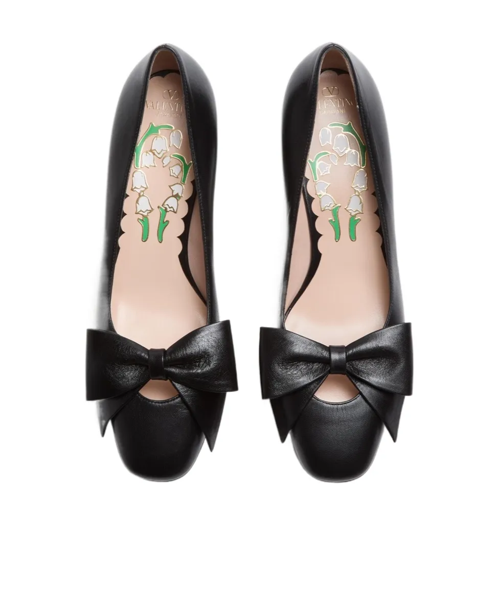 Valentino Bowow Logo Plaque Pumps