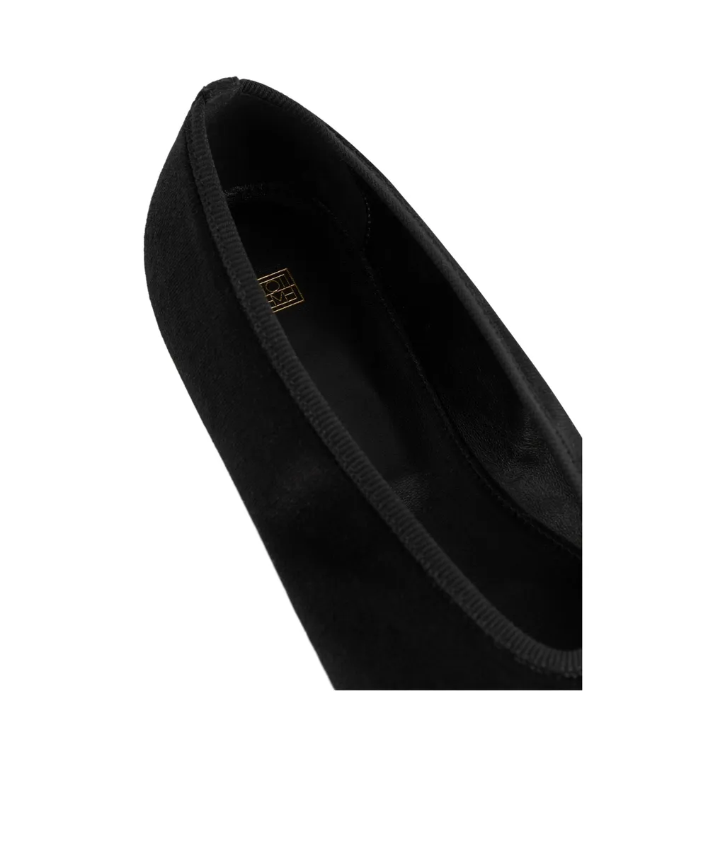TotÊMe Minimalist Pointed-Toe Ballerina Flats