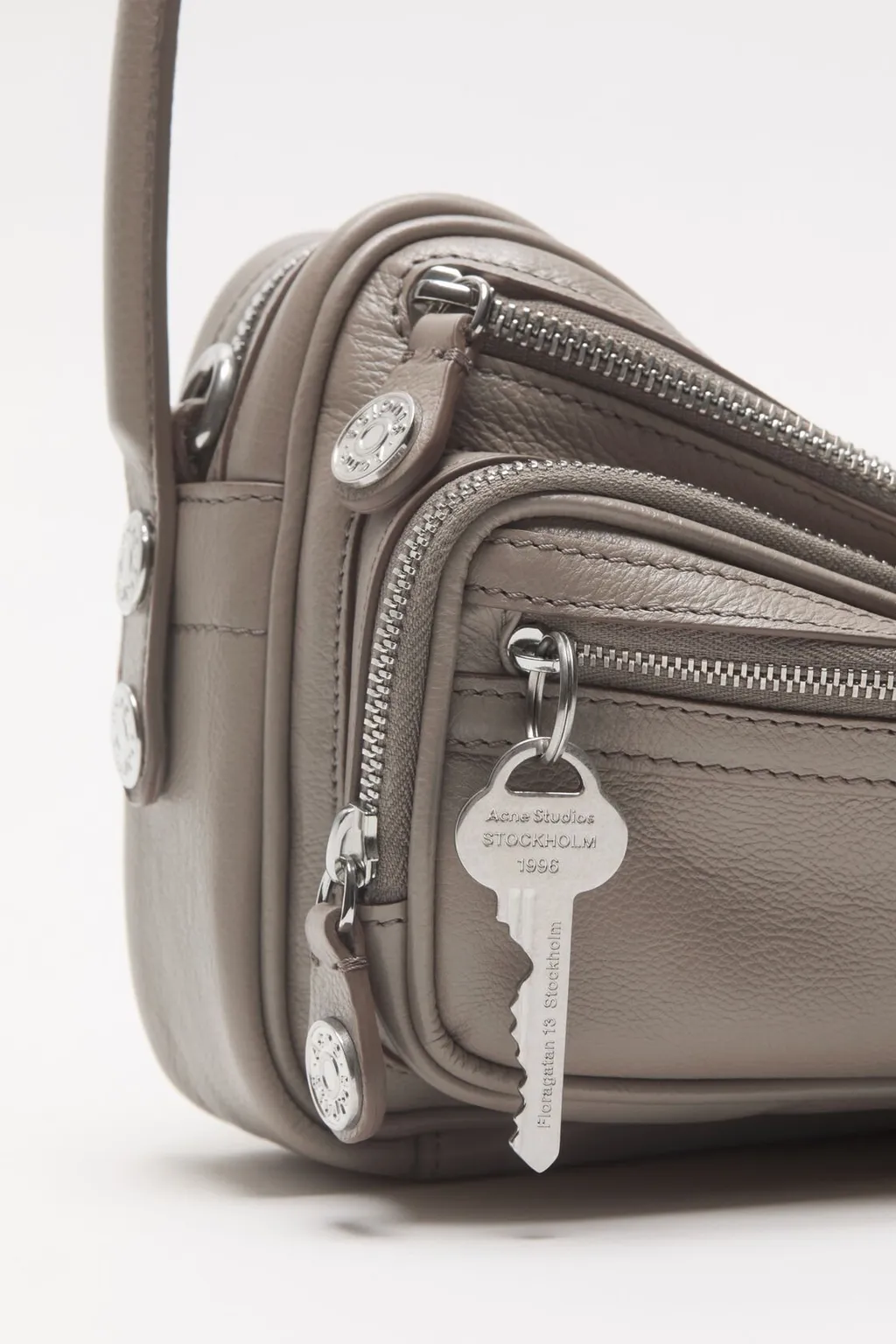 Small Camero Shoulder Bag