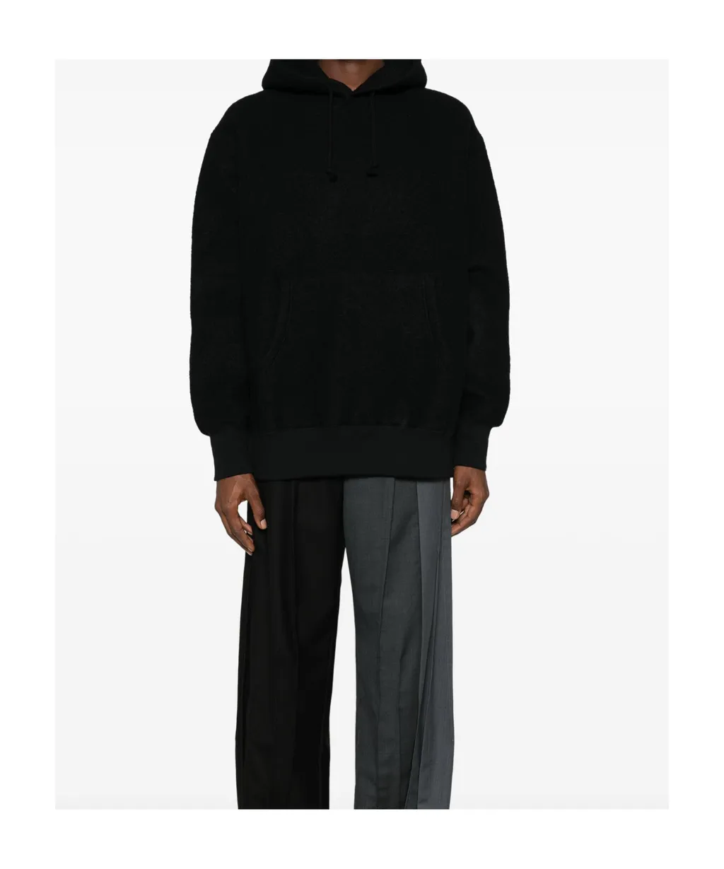 Long-Sleeved Pullover