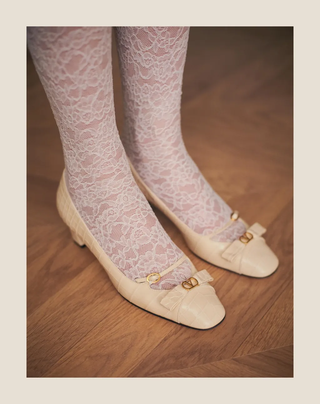 Valentino Bowow Dcollet Square Toe Pumps