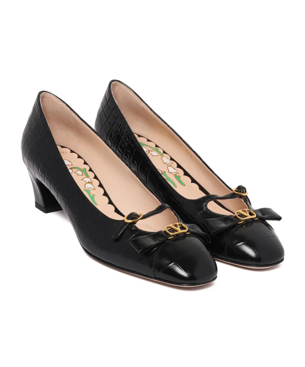 Valentino Bowow Dcollet Square Toe Pumps